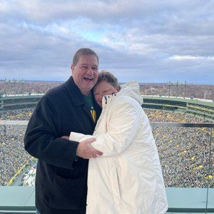 Meet your Posher, Becky